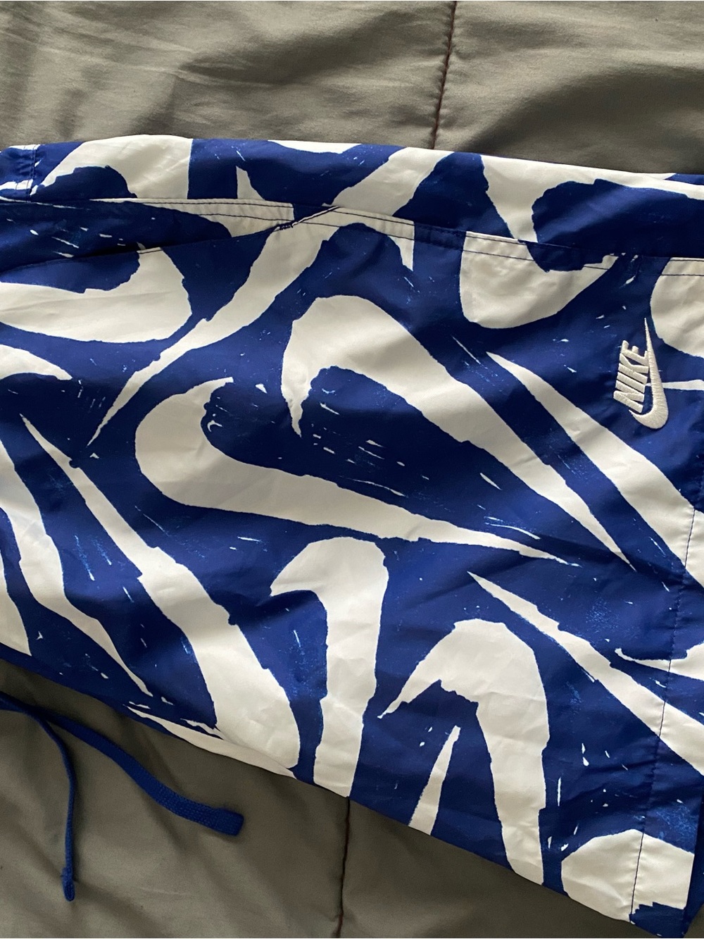 Nike Woven Men’s Blue & White Abstract Athletic Shorts